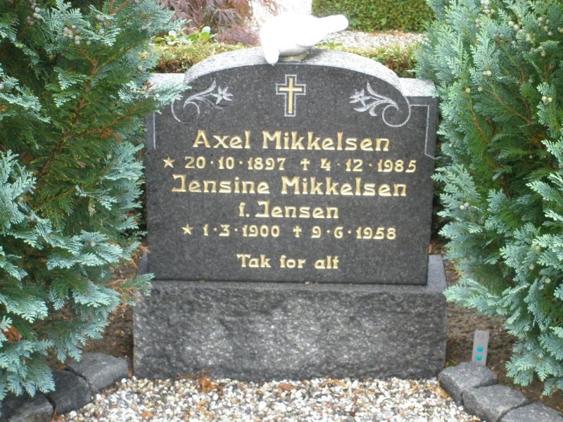 Jensine  Mikkelsen   .JPG